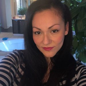 Meet your Posher, Lorena